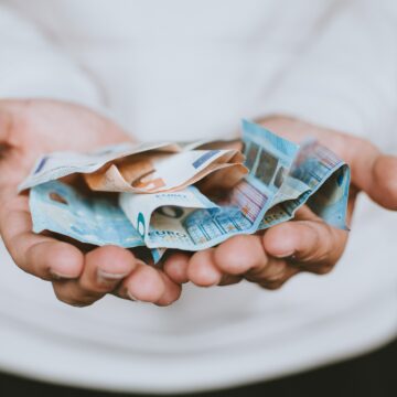 Tipping in Greece: The Greek Tipping Guide