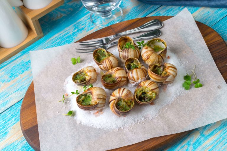cretan traditional dish - snails | GreeceFoodies