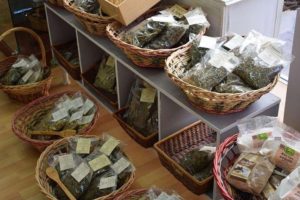 herbs and tea | GreeceFoodies