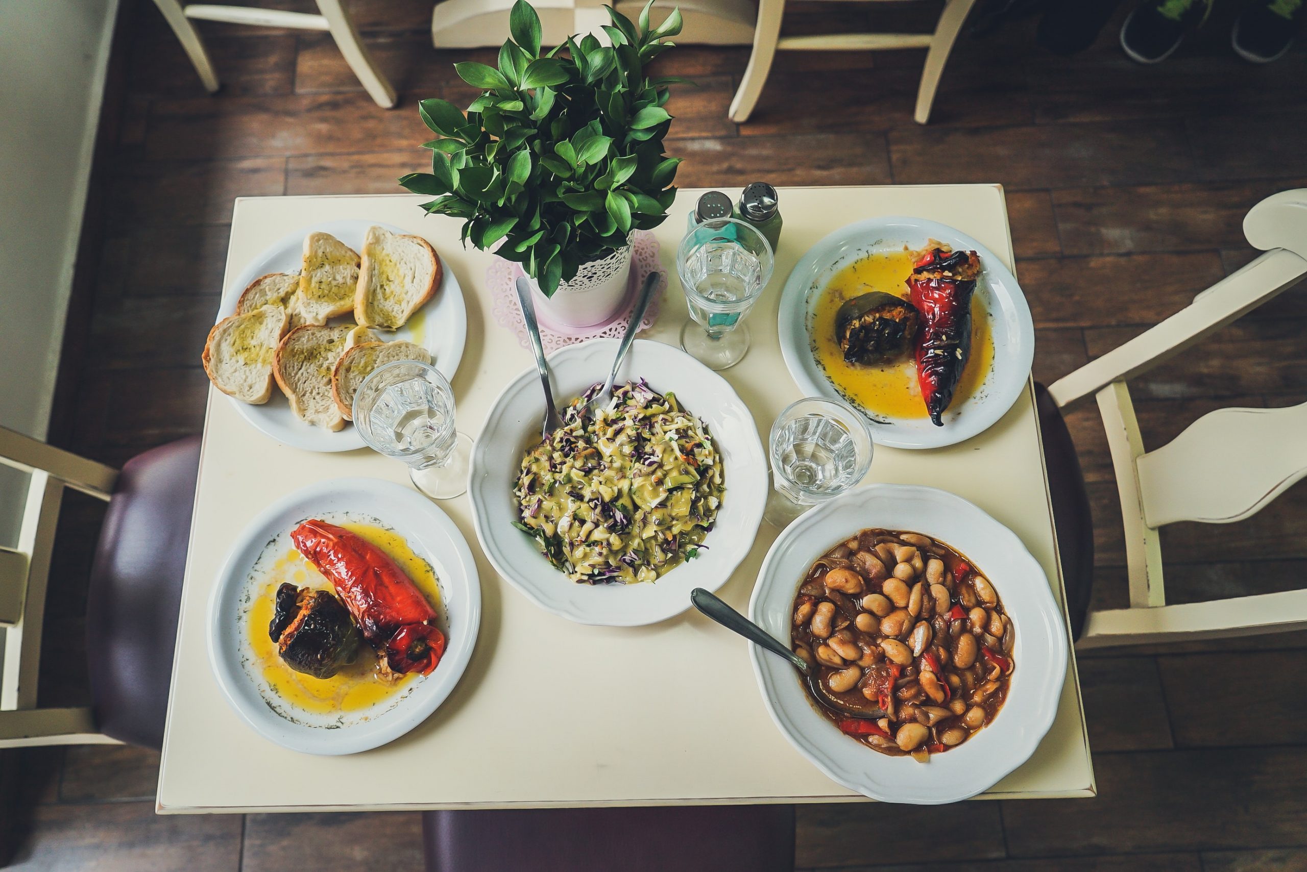 typical Greek dinner| GreeceFoodies